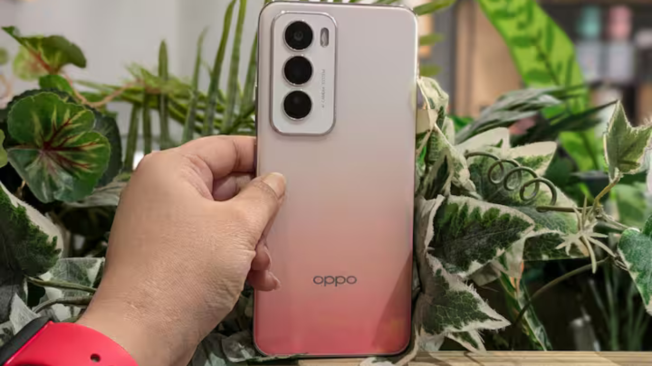 عملاق أوبو المقاوم للصدمات بأدائه المنافس للكل.. سعر ومواصفات Oppo Reno 12 المصمم بشكل أنيق وبطارية تعيش كتير