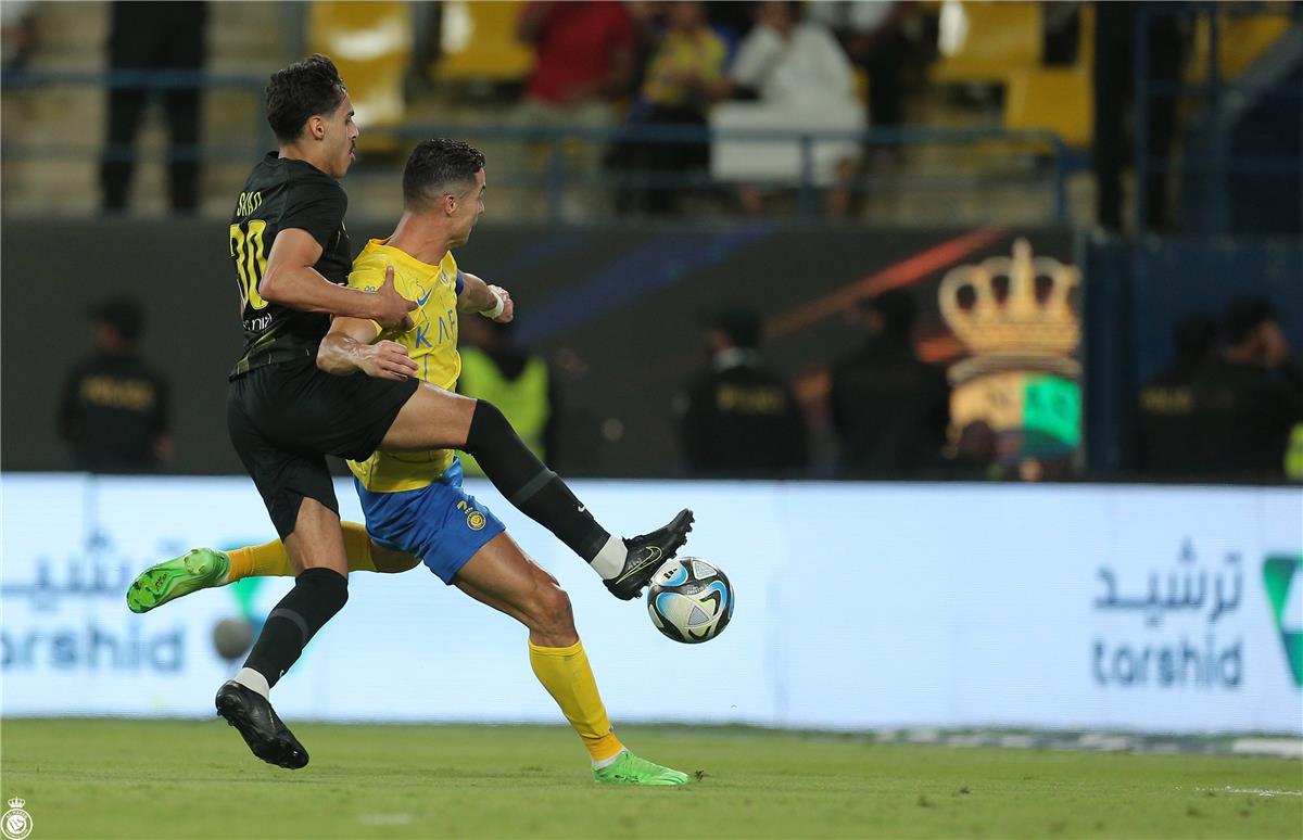 بعد قليل .. معلقين مباراة الاتحاد والنصر في دوري روشن السعودي 2024-25 والقنوات الناقلة