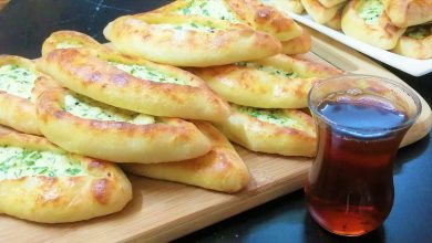 بمناسبة رجوع المدارس.. طريقة عمل الفطائر السريعة بحشوة الجبنة اللذيذة أحلى وجبة للانش بوكس